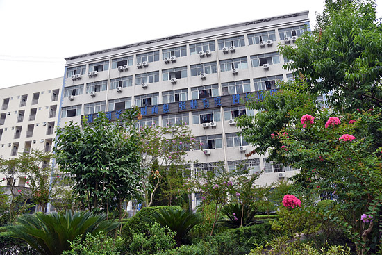 重庆红春藤教育集团,合川校区,学生空调公寓